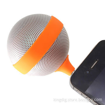 Automatic on/off novelty speaker with fashionable design